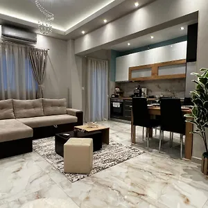 κάντε κράτηση εδώ